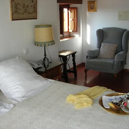 Hotel Santa Isabel La Real 3*